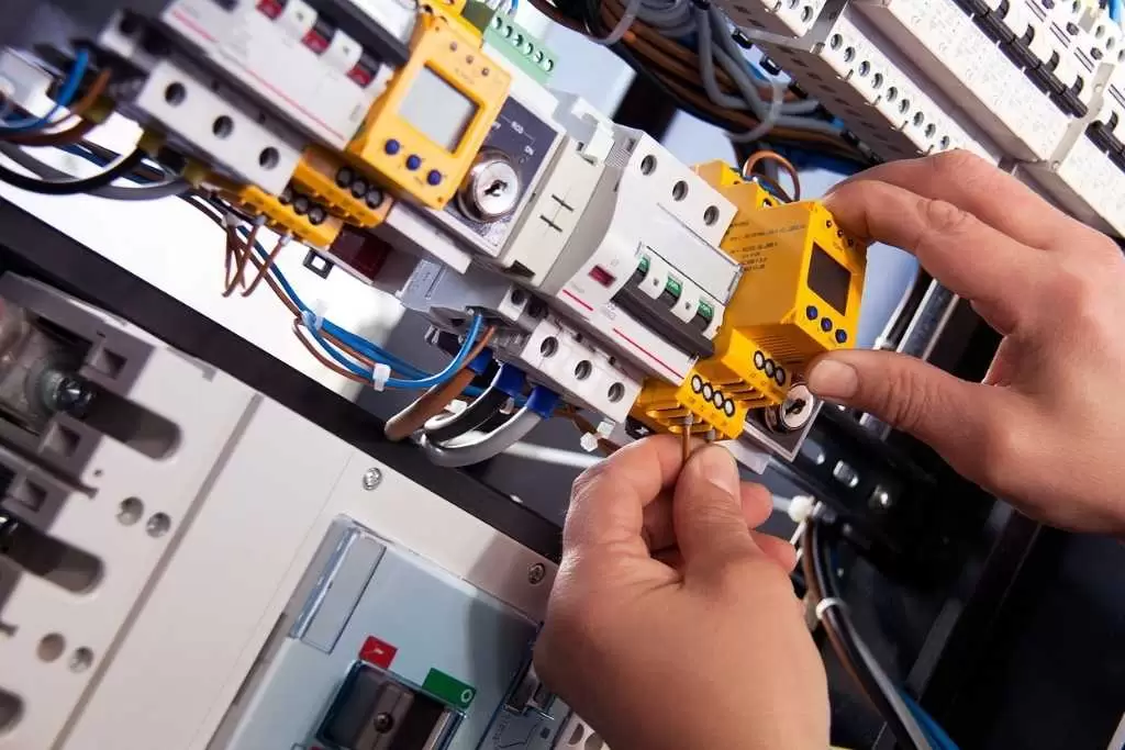 Elektrik Tesisatı Yenileme Maliyeti 2026 Güncel Rehber